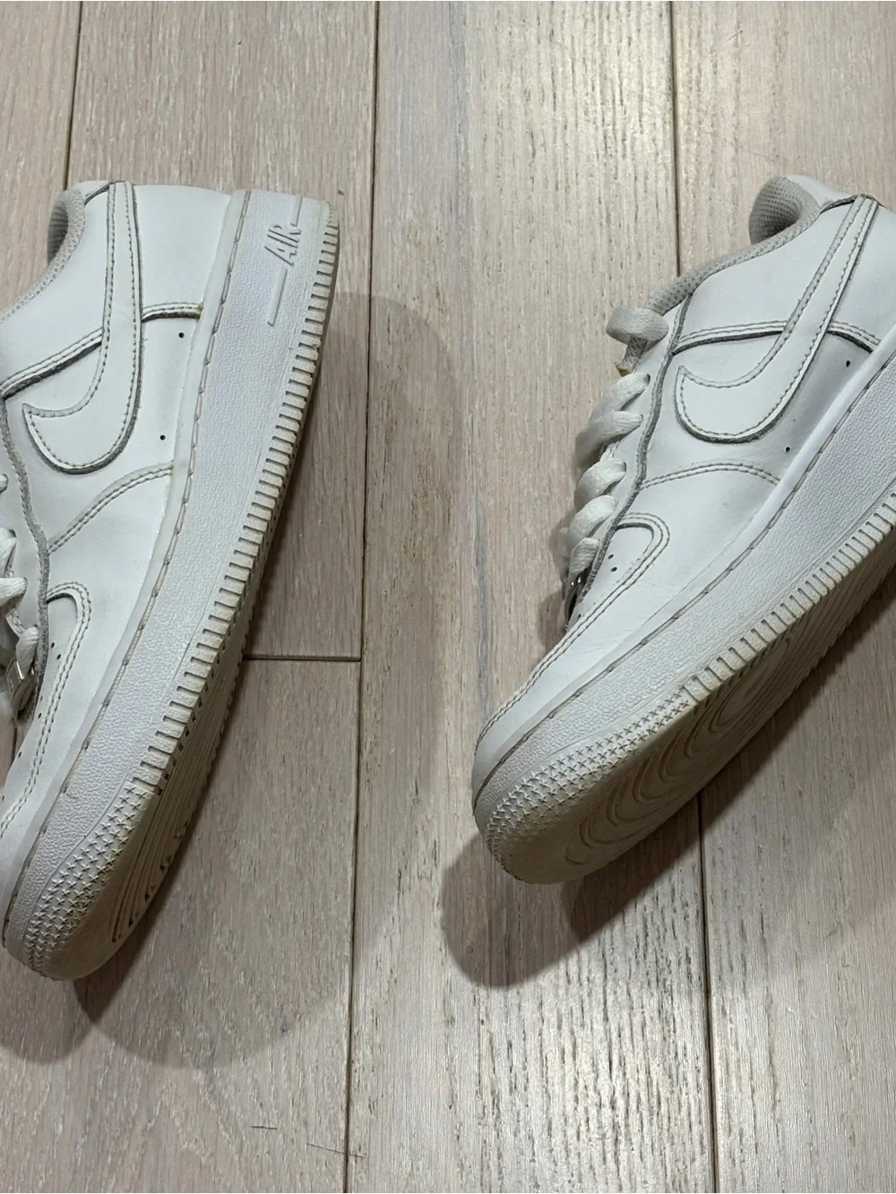 Nike Air Force 1 Low GS Youth Size 4.5Y Sneakers Triple White FV5951-111